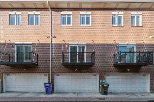 3505 S PARNELL Avenue B, Chicago, IL 60609