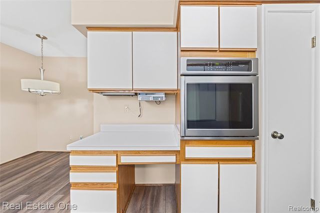 35560 Heritage Lane 55, Farmington, MI 48335