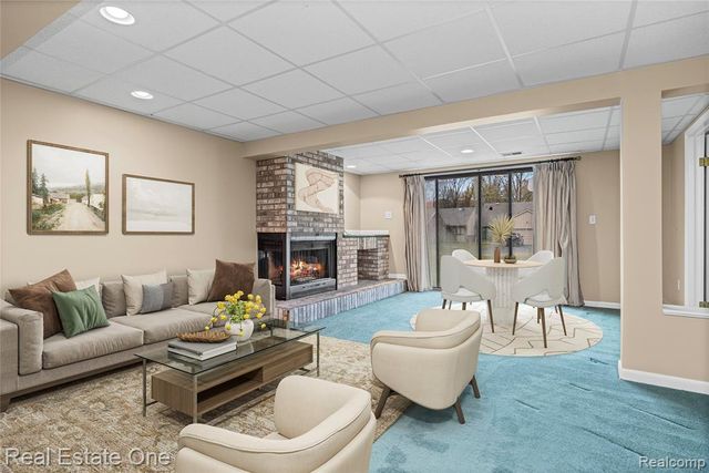 35560 Heritage Lane 55, Farmington, MI 48335