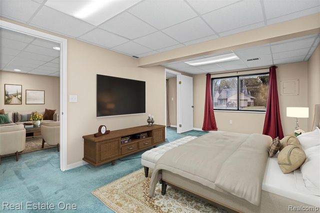 35560 Heritage Lane 55, Farmington, MI 48335