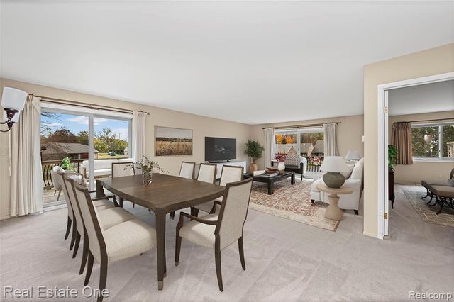 35560 Heritage Lane 55, Farmington, MI 48335