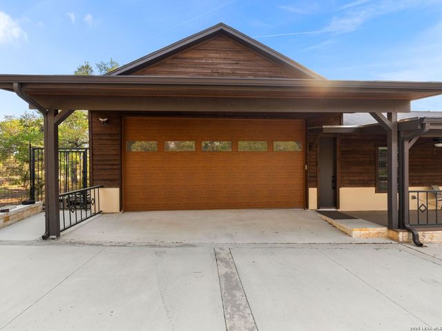 1146 VICTORIA LN, Spring Branch, TX 78070