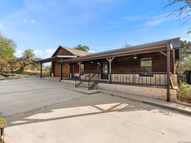 1146 VICTORIA LN, Spring Branch, TX 78070