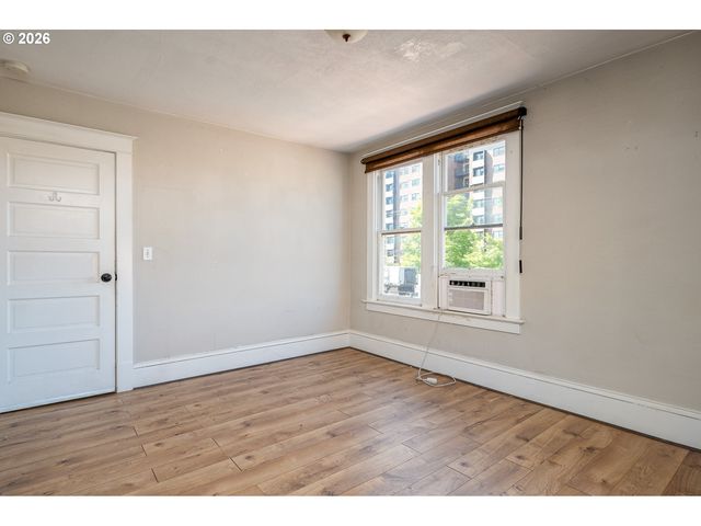 1210 DANIELS St, Vancouver, WA 98660