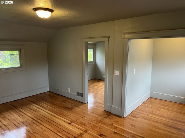 1210 DANIELS St, Vancouver, WA 98660