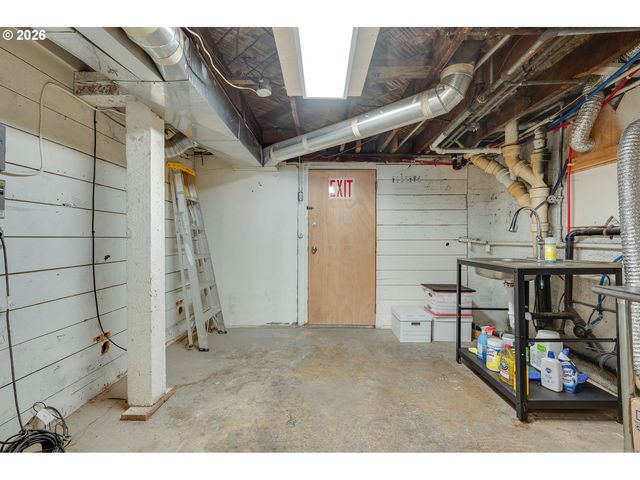 1210 DANIELS St, Vancouver, WA 98660