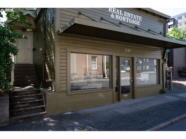 1210 DANIELS St, Vancouver, WA 98660