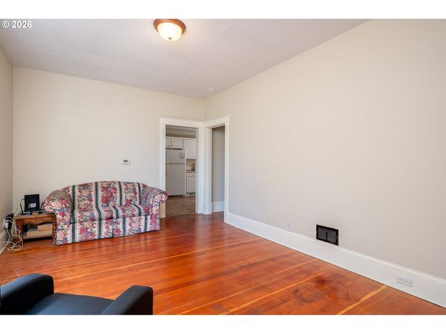 1210 DANIELS St, Vancouver, WA 98660