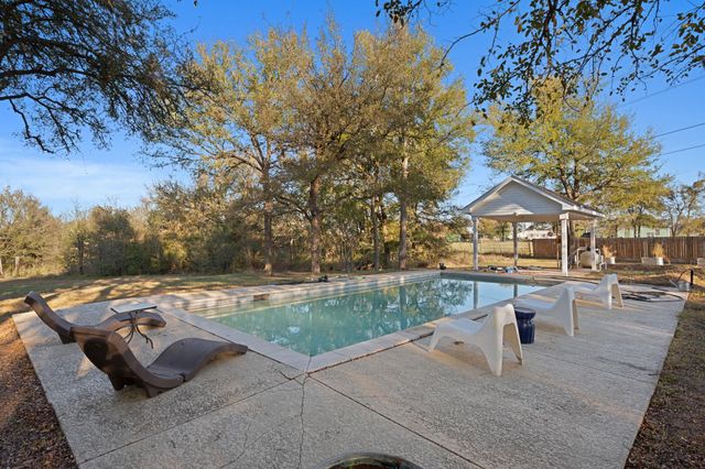 158 Uriah DR, Elgin, TX 78621