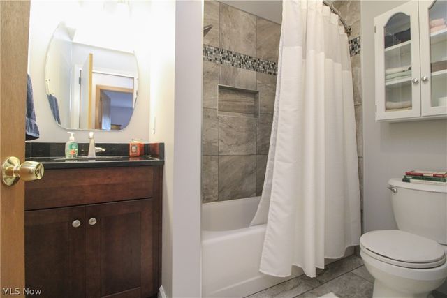 452 Rockland Drive, Boardman, OH 44512
