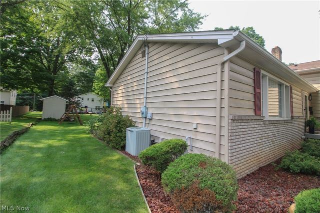 452 Rockland Drive, Boardman, OH 44512