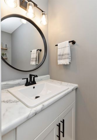 12306 Prairie Drive, Urbandale, IA 50323