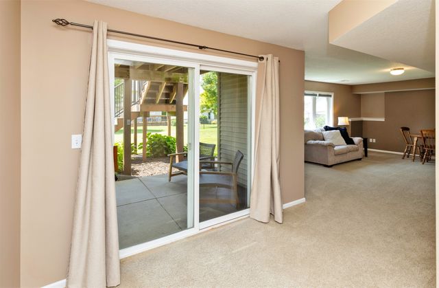 12306 Prairie Drive, Urbandale, IA 50323
