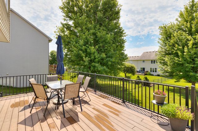12306 Prairie Drive, Urbandale, IA 50323