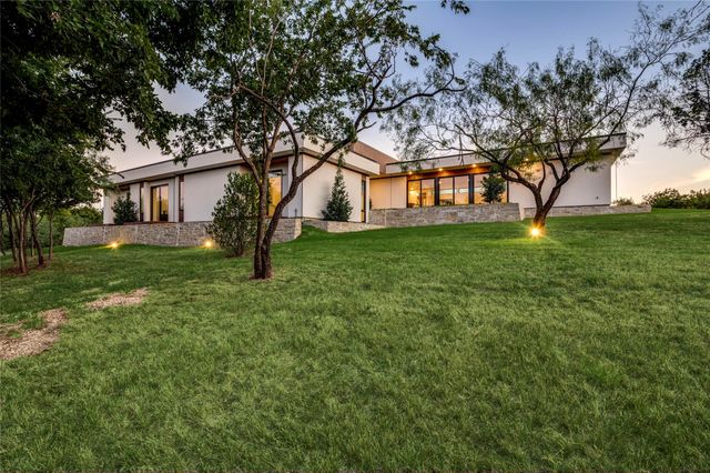 3120 Sanctuary Drive, Grand Prairie, TX 75104