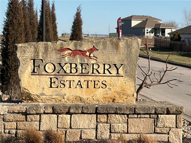 27810 E 133rd Court, Lee's Summit, MO 64086