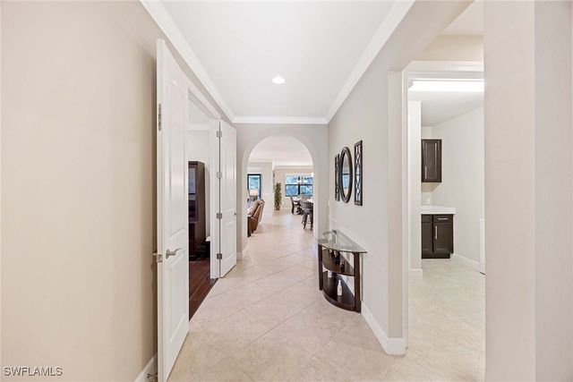 7049 Live Oak DR, Naples, FL 34114