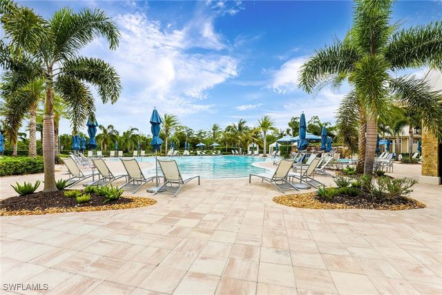 7049 Live Oak DR, Naples, FL 34114