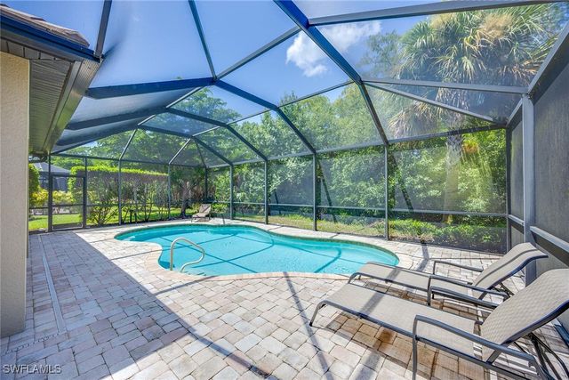7049 Live Oak DR, Naples, FL 34114