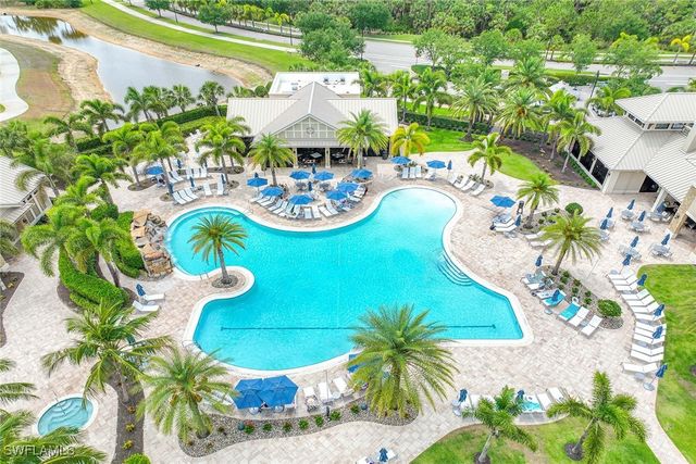 7049 Live Oak DR, Naples, FL 34114