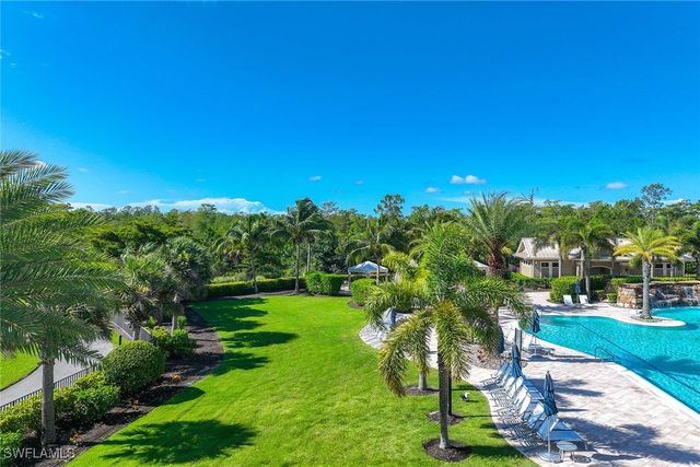 7049 Live Oak DR, Naples, FL 34114