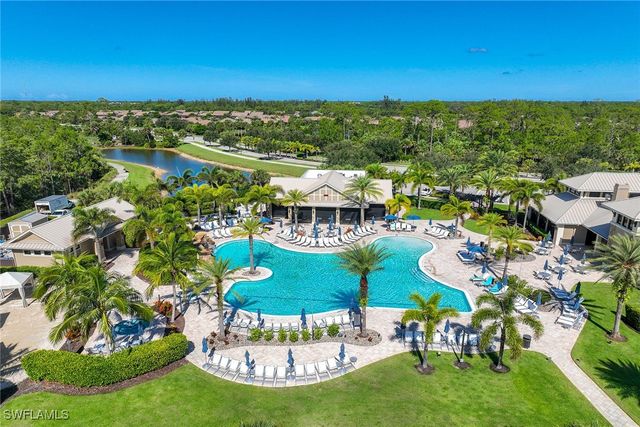 7049 Live Oak DR, Naples, FL 34114