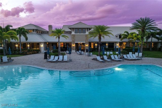 7049 Live Oak DR, Naples, FL 34114