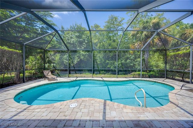 7049 Live Oak DR, Naples, FL 34114
