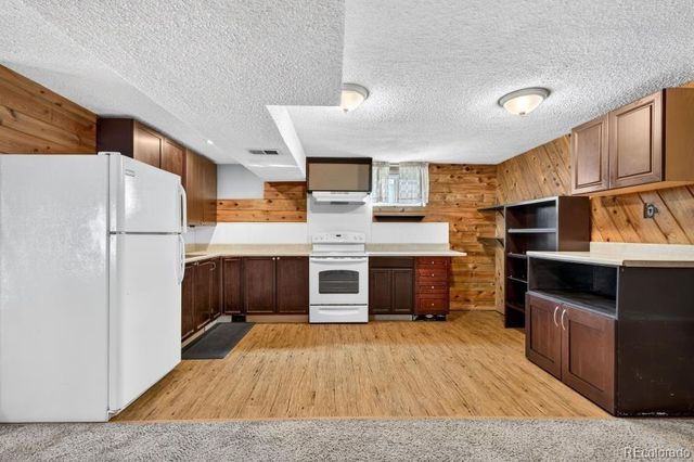 8399 W 77th Way, Arvada, CO 80005