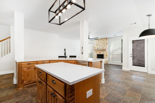 8910 Los Sonoma Rio, Helotes, TX 78023