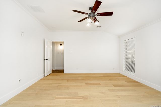 8910 Los Sonoma Rio, Helotes, TX 78023