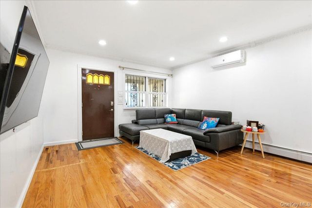 77-32 160th Street, Fresh Meadows, NY 11366