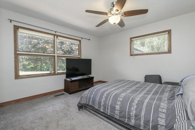 W224S9735 Big Bend Dr, Big Bend, WI 53103