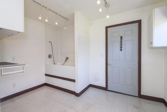 W224S9735 Big Bend Dr, Big Bend, WI 53103