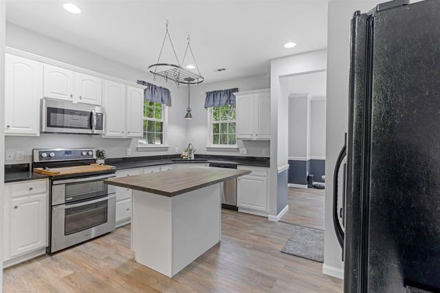 428 Winding Oak Drive, Woodruff, SC 29388