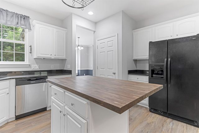 428 Winding Oak Drive, Woodruff, SC 29388