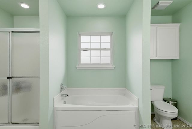 8114 Forrest Glenn Road, Claremore, OK 74019