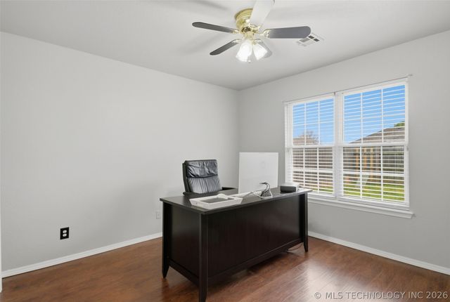 8114 Forrest Glenn Road, Claremore, OK 74019