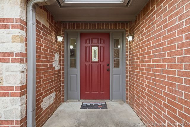 8114 Forrest Glenn Road, Claremore, OK 74019