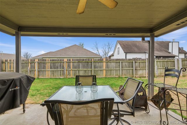 8114 Forrest Glenn Road, Claremore, OK 74019