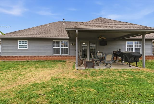 8114 Forrest Glenn Road, Claremore, OK 74019