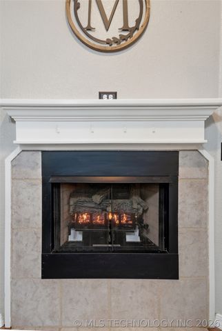 8114 Forrest Glenn Road, Claremore, OK 74019