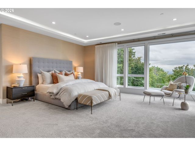 707 Nw SKYLINE CREST Rd, Portland, OR 97229