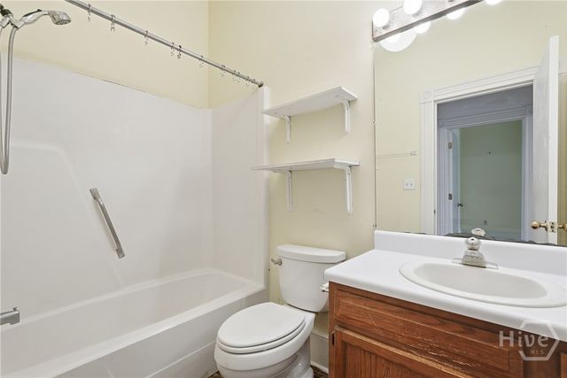 501 E Charlton Street E, Savannah, GA 31401