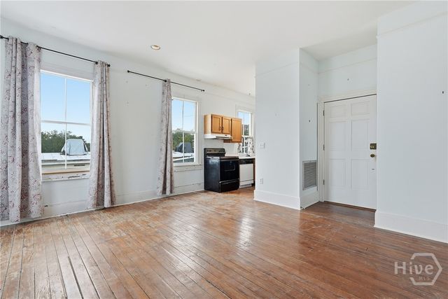 501 E Charlton Street E, Savannah, GA 31401