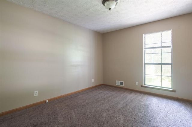 310 SUMMERWOOD Lane, Stockbridge, GA 30281