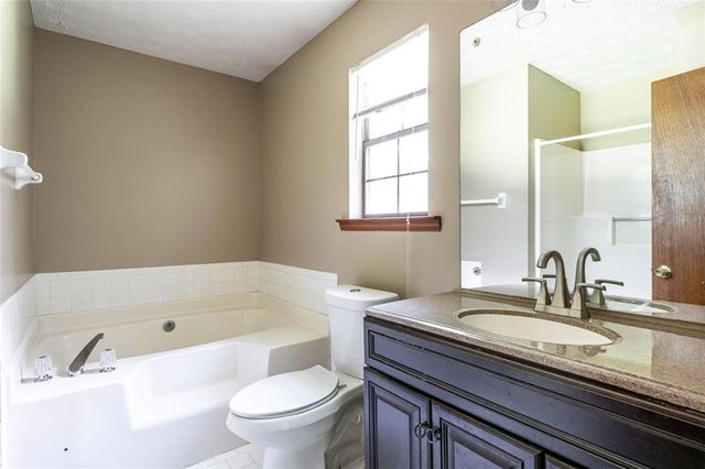 310 SUMMERWOOD Lane, Stockbridge, GA 30281