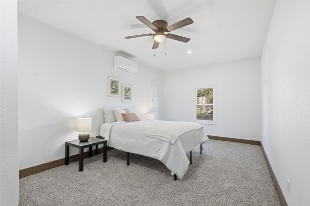 612 Shady Oaks Trail, Burleson, TX 76028