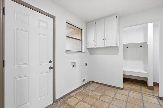 612 Shady Oaks Trail, Burleson, TX 76028