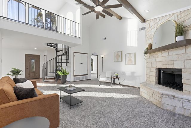 612 Shady Oaks Trail, Burleson, TX 76028